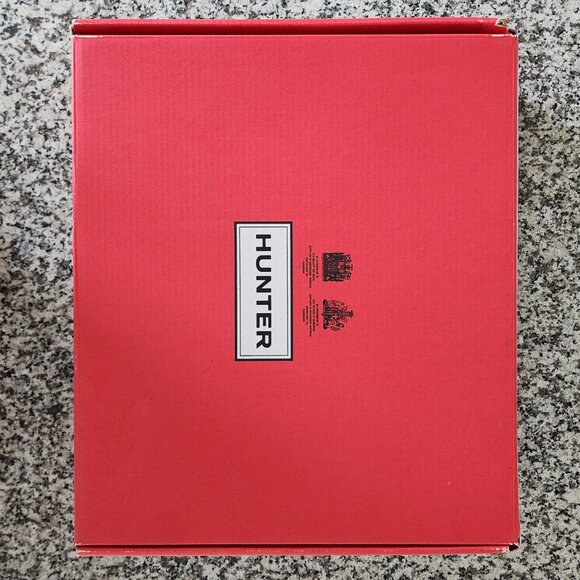 Hunter Women's Original Chelsea Rain Boots โ Timeless Black Style ๐ง๏ธ๐ค - Picture 3 of 14